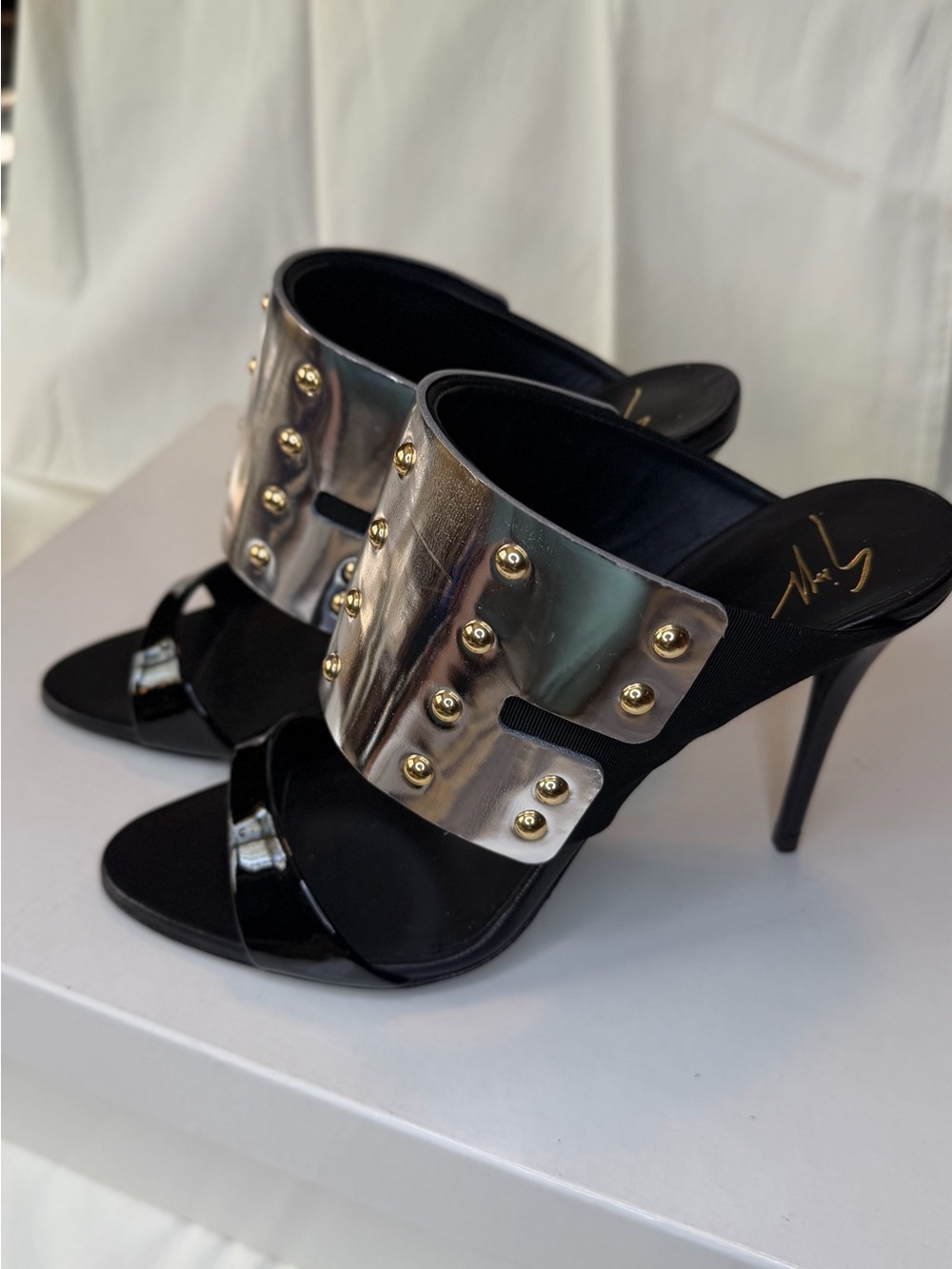 Giuseppe Zanotti Black Patent & Silver Stud Cuff Slide Mules - Picture 8 of 9